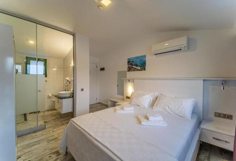 سوئیت جونیور با استخر, Greenbeach