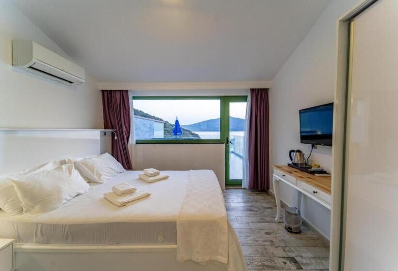 سوئیت جونیور با استخر, Greenbeach
