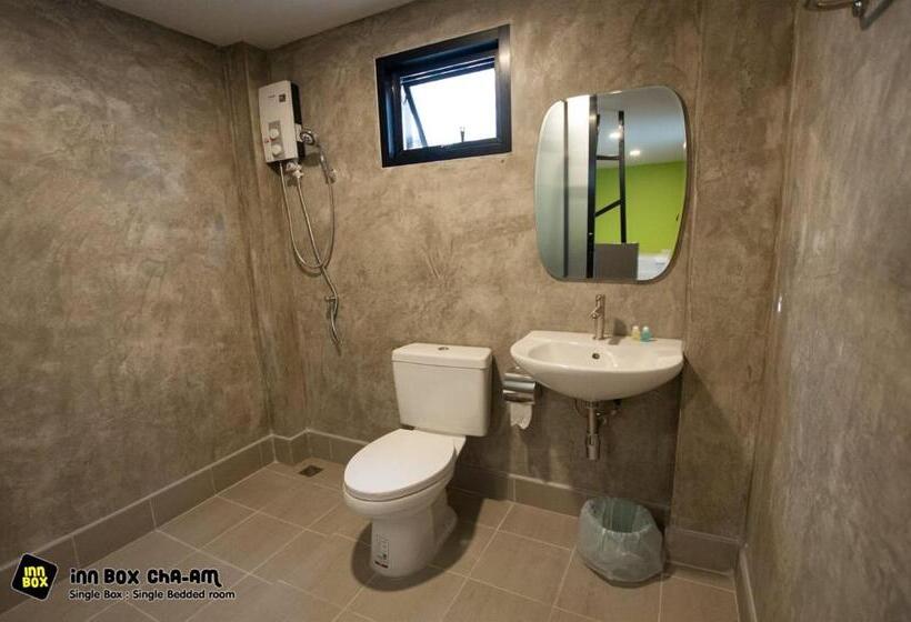 Cameră Familiară, Inn Box Cha Am