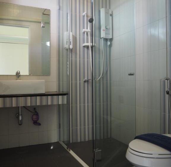 Medencére Néző Standard Szoba, Mountain View Resort