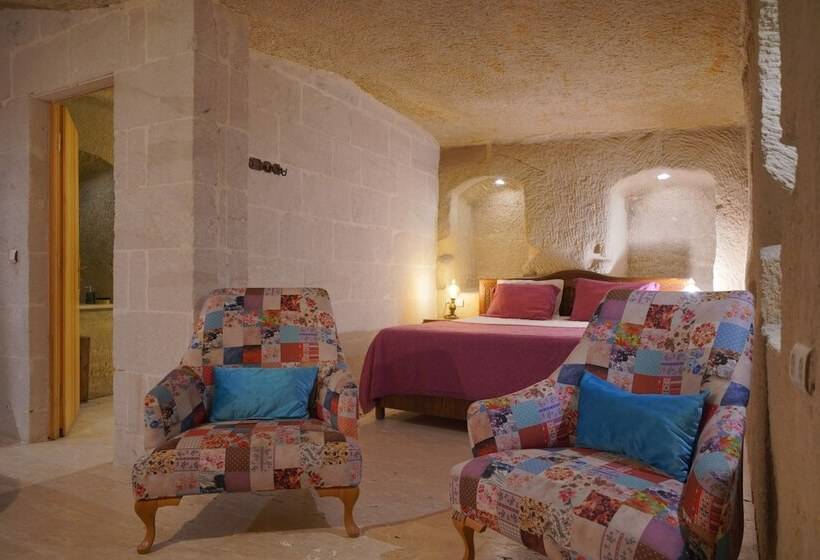 家庭套房, Salkım Cave House