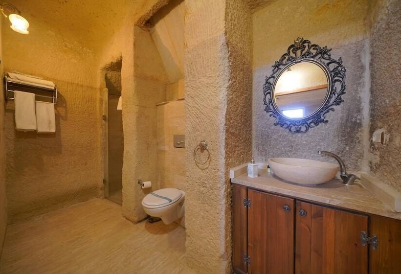اتاق لوکس, Salkım Cave House