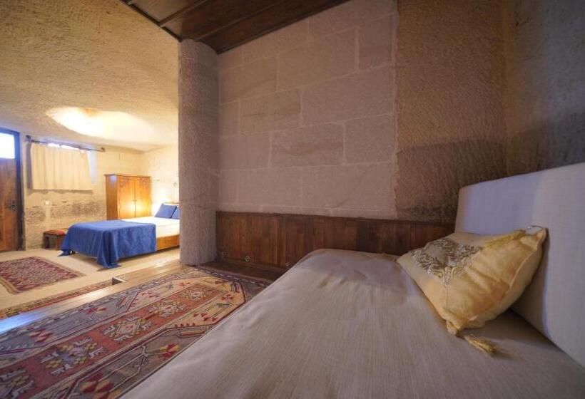 标准三人间, Salkım Cave House