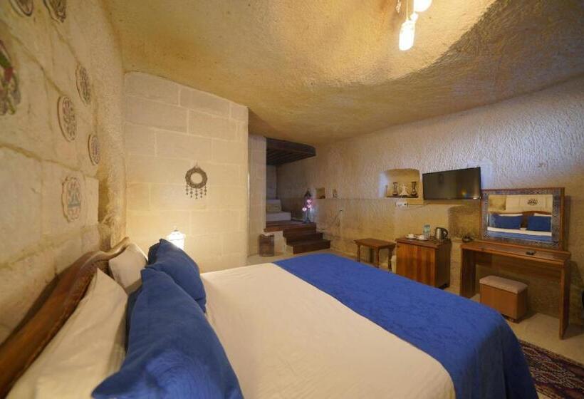 اتاق استاندارد سه نفره, Salkım Cave House