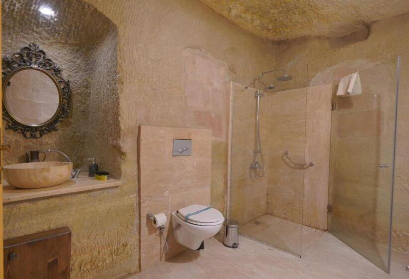 家庭套房, Salkım Cave House