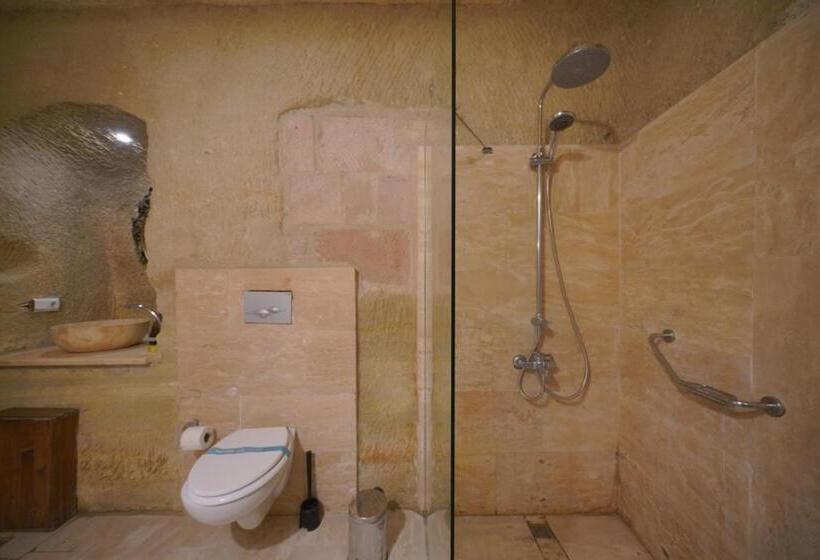 家庭套房, Salkım Cave House