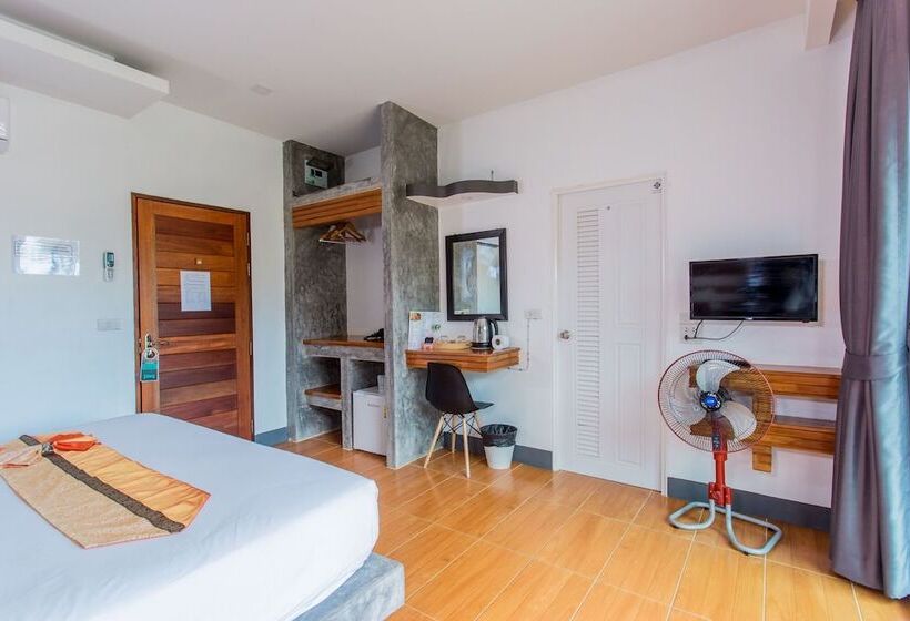 اتاق استاندارد با چشم‌انداز استخر, The Ozo Kohtao