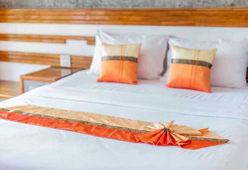 اتاق استاندارد با چشم‌انداز استخر, The Ozo Kohtao