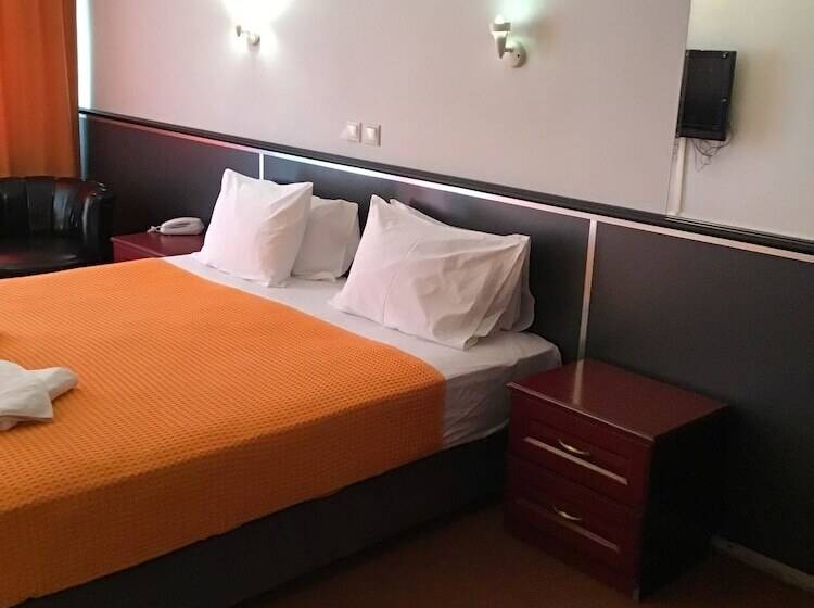 Quarto Estandar, Balca