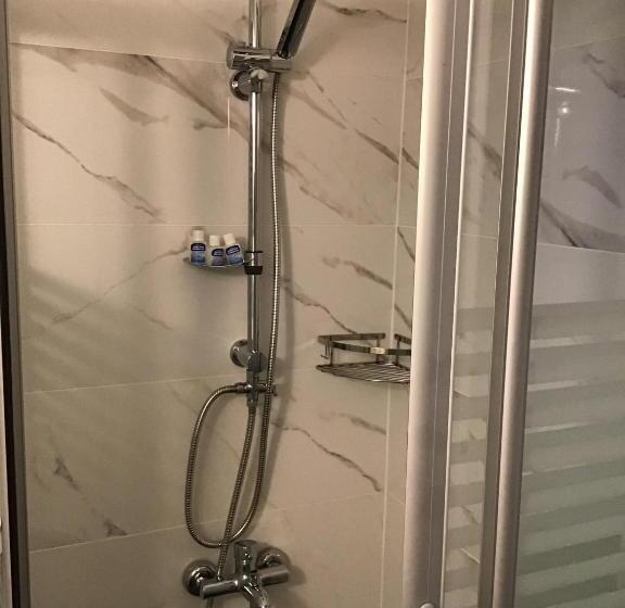 Quarto Estandar Individual, Balca