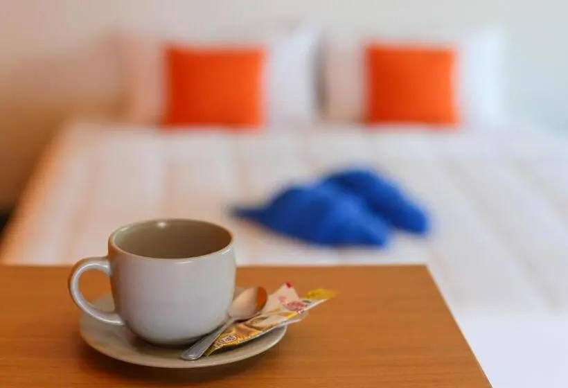 エコノミールーム, Bangtao Guest House