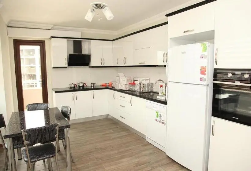 آپارتمان 3 خوابه, Royal Inn Seza Residence