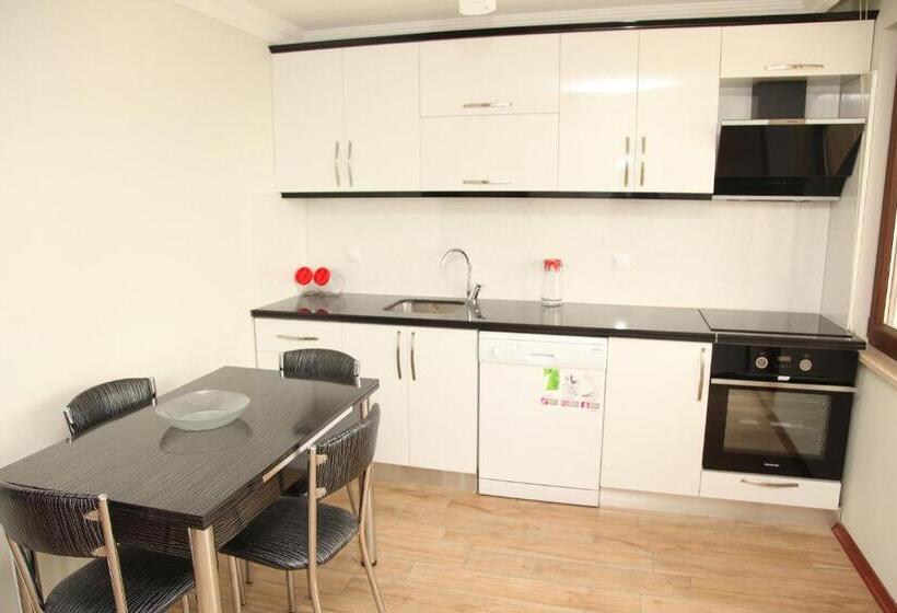 Апартаменты 2 Спальни Вид на Море, Royal Inn Seza Residence
