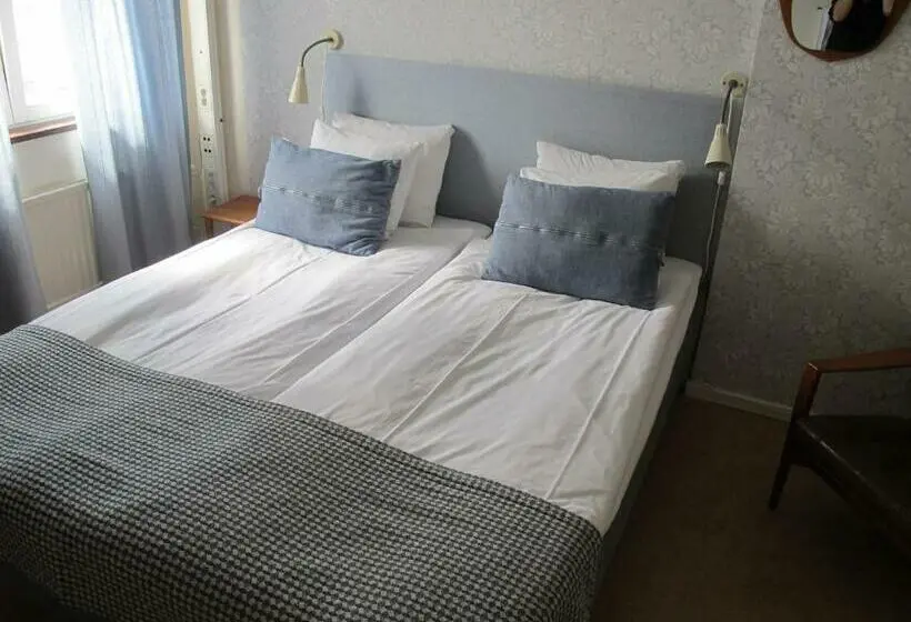 バス共有のスタンダードルーム, Gamla Televerket B&b
