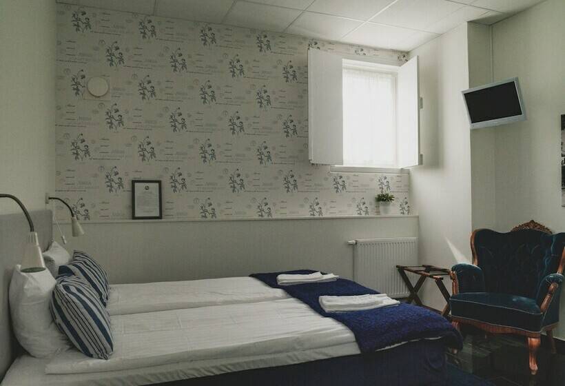 Standardrum Delat Badrum, Gamla Televerket B&b