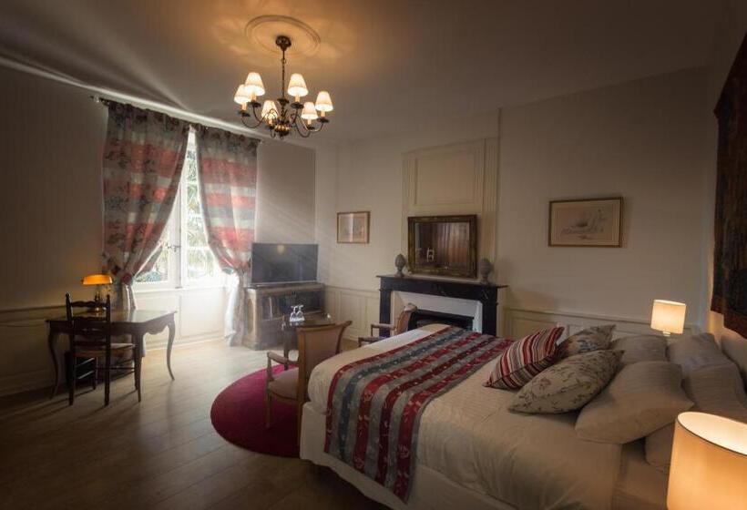 Номер Стандарт, Au Relais Saint Maurice
