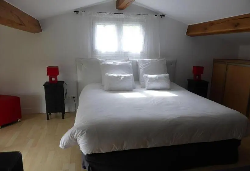 キングサイドベッドのスタンダードワンルーム, Une Chambre à Neuilly Guest House