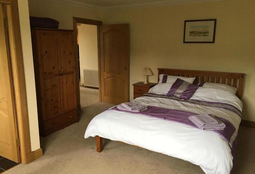 4인용 스탠다드 룸, Wester Muirhouse