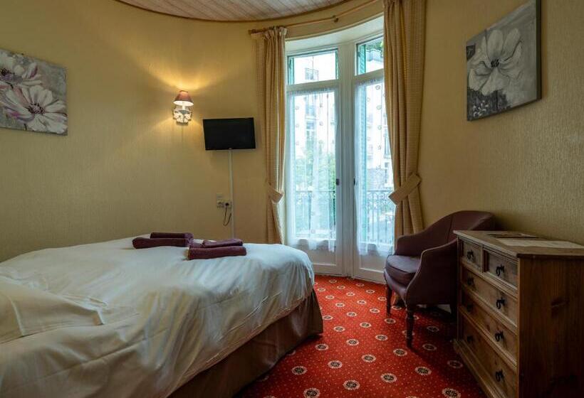 패밀리 스위트, La Tour Pom'pin