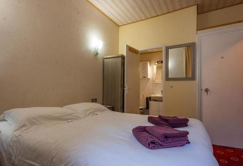 패밀리 스위트, La Tour Pom'pin