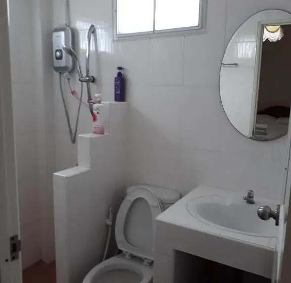 スタンダードルーム, Farsai Homestay