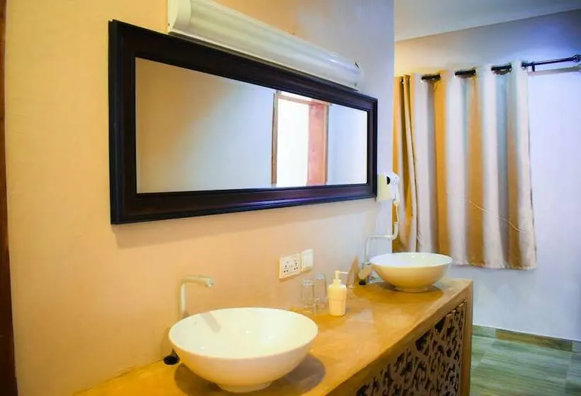 1 Bedroom Deluxe Apartment Sea View, Kikoi Boutique