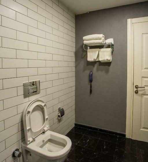 Triple Room Sea View, Vita Suites Karakoy