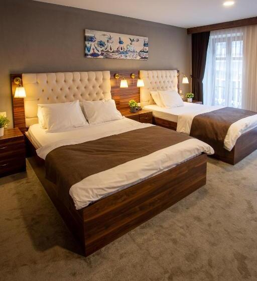 Pokój Trzyosobowy Klasyczny, Vita Suites Karakoy