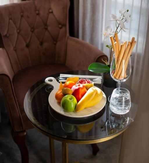 Pokój Deluxe Widok Boczny Morze, Vita Suites Karakoy