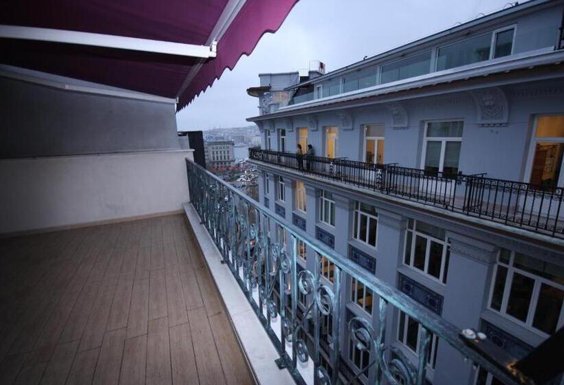 اتاق لوکس با چشم‌انداز دریا, Vita Suites Karakoy