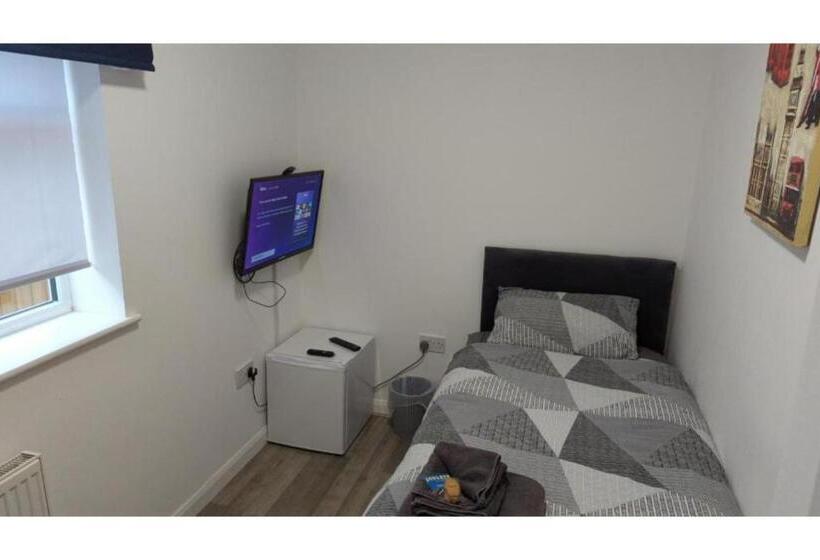 Номер Стандарт Индивидуальный Совместная Ванная, Aparthotel Hathern