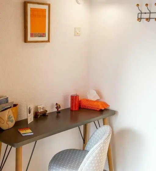 テラス付きスタンダードルーム, La Combe Fleurie Appartements & Chambres