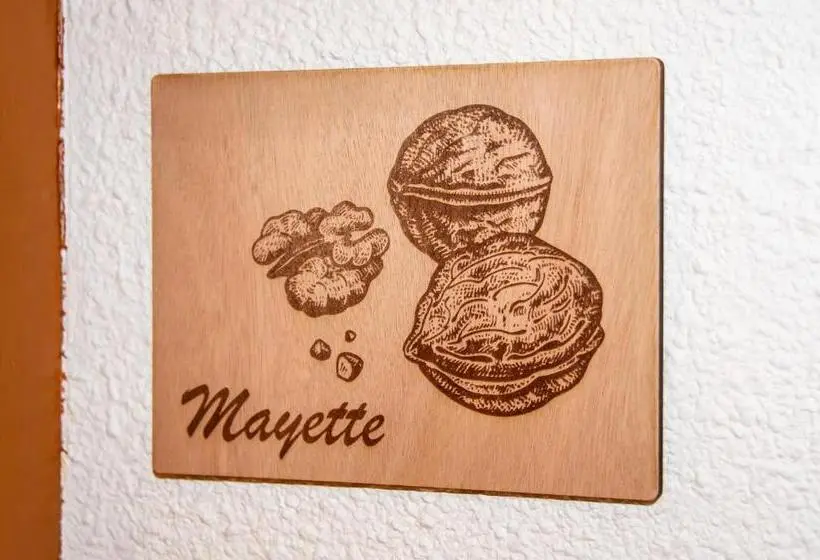 スタンダードルーム, La Combe Fleurie Appartements & Chambres