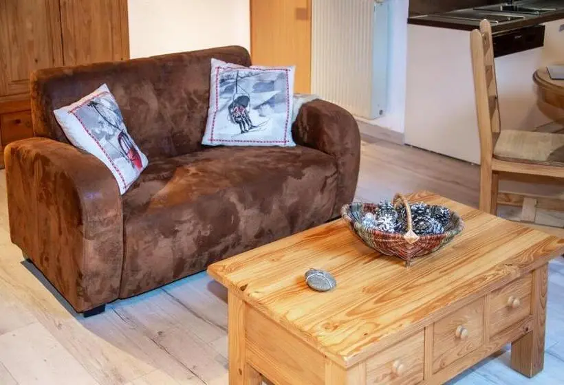 スタンダードルーム, La Combe Fleurie Appartements & Chambres