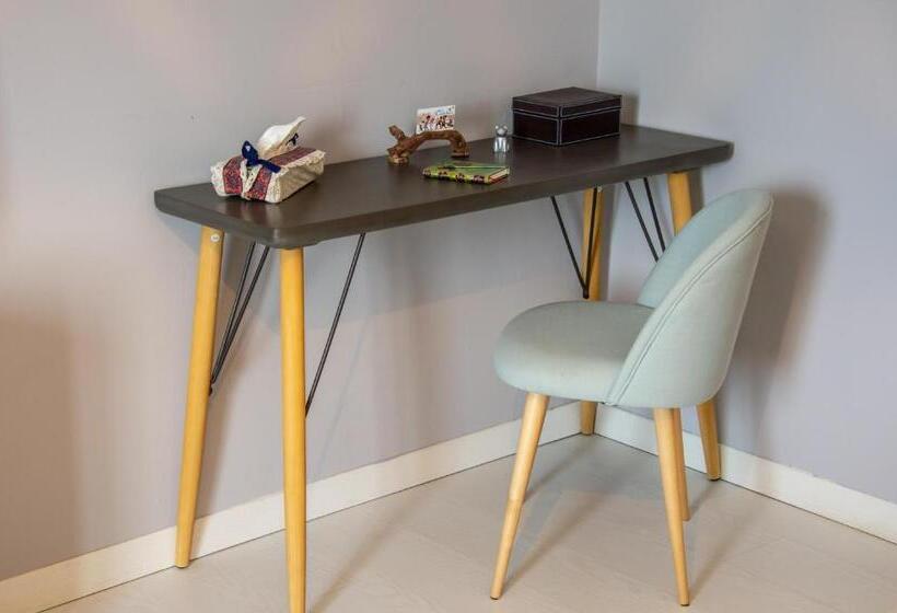 Номер Стандарт Вид на Сад, La Combe Fleurie Appartements & Chambres