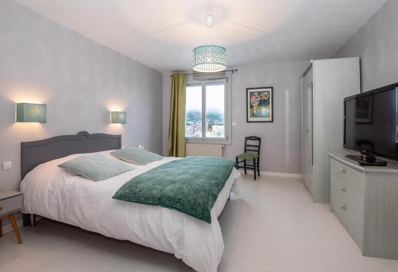 스탠다드 룸 가든 전망, La Combe Fleurie Appartements & Chambres