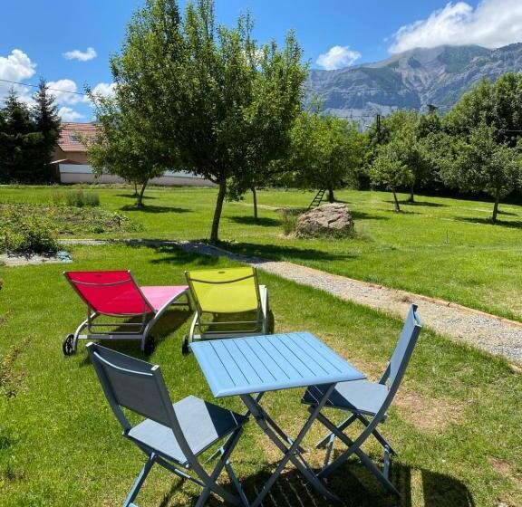 스탠다드 스튜디오, La Combe Fleurie Appartements & Chambres