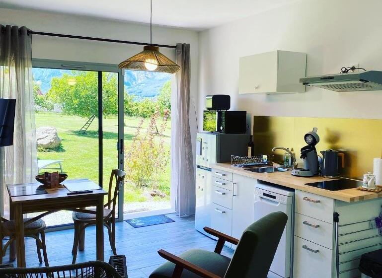 Студия Стандарт, La Combe Fleurie Appartements & Chambres