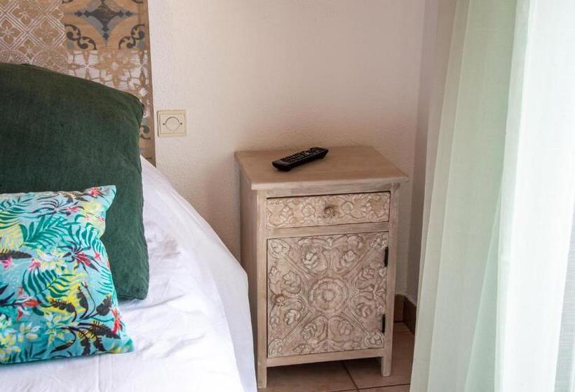 패밀리 룸 가든 전망, La Combe Fleurie Appartements & Chambres