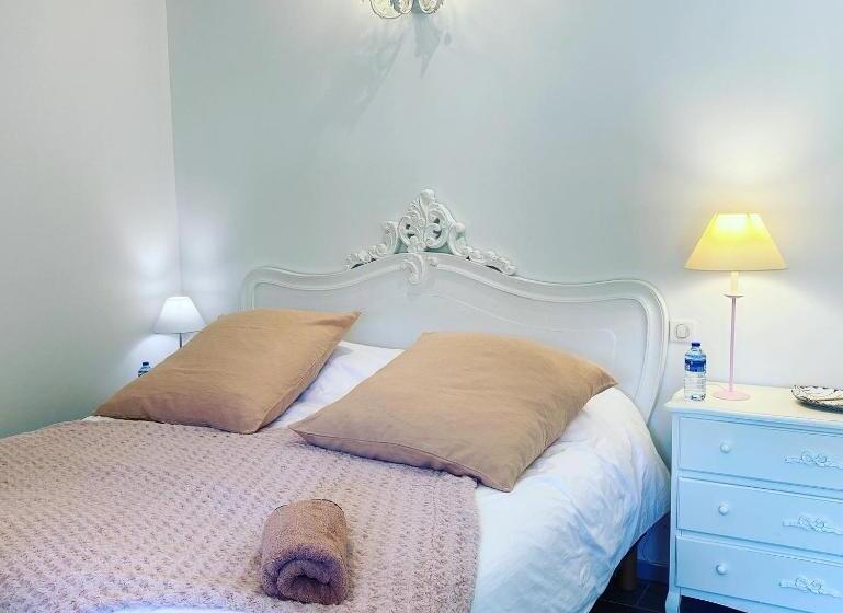 스탠다드 스튜디오, La Combe Fleurie Appartements & Chambres