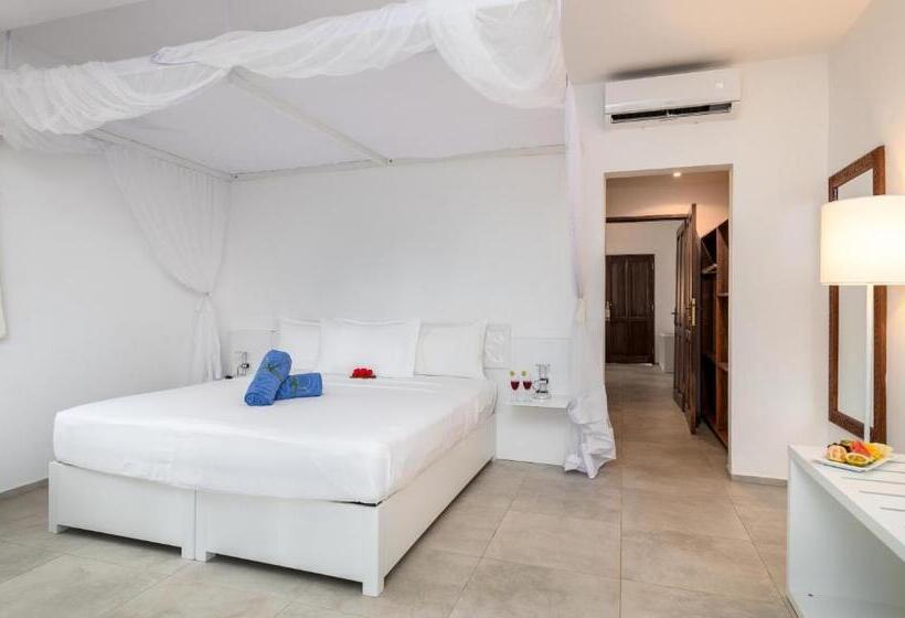 Номер Стандарт, Sandies Baobab Beach Zanzibar