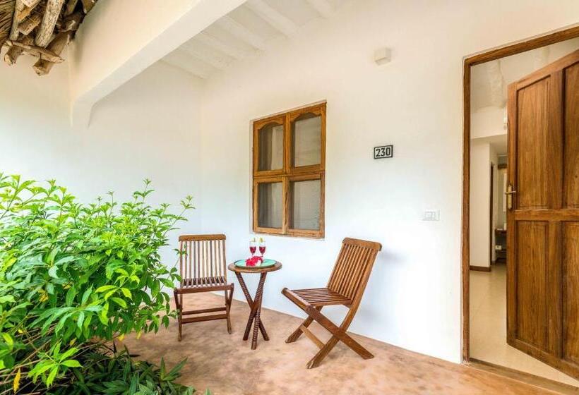 Номер Стандарт Вид на Сад, Sandies Baobab Beach Zanzibar