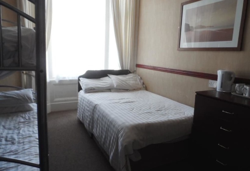 חדר משפחתי, The Riviera