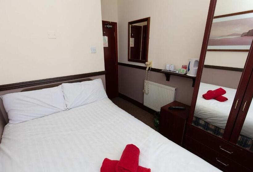 חדר בסיסי, The Riviera