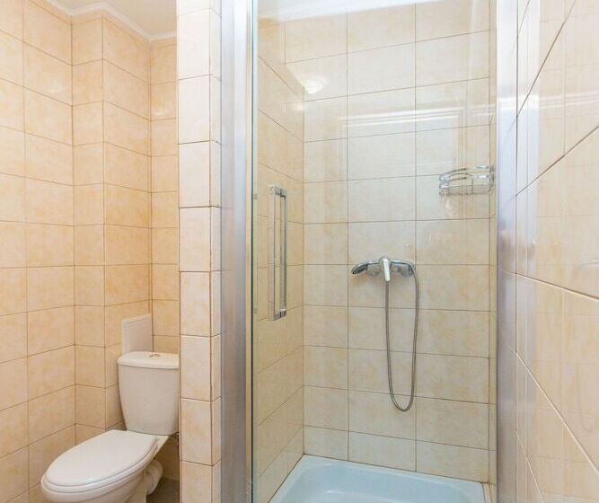 اتاق استاندارد, Blum