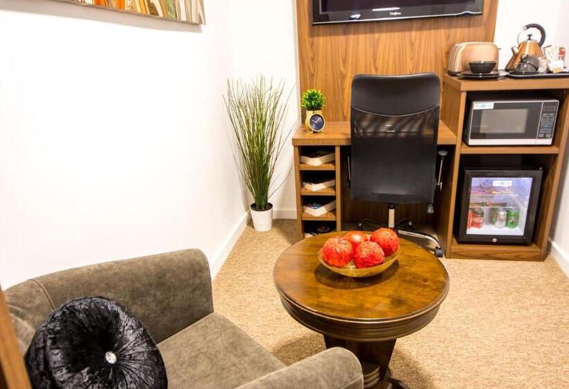 חדר סופריור, Trivelles Gatwick Hotel & Airport Parking