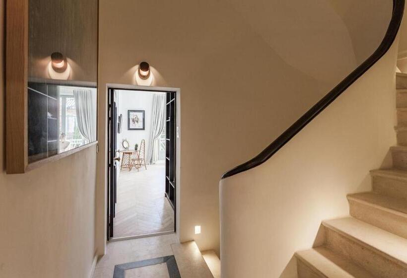 חדר דלוקס, Maison Du Collectionneur