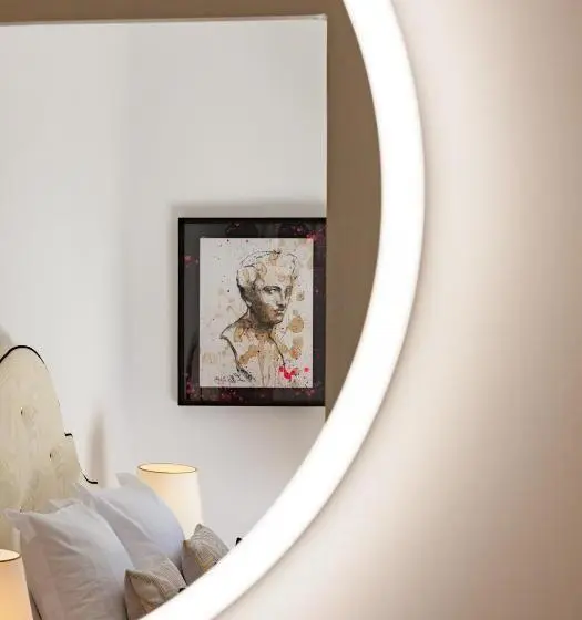 اتاق لوکس, Maison Du Collectionneur