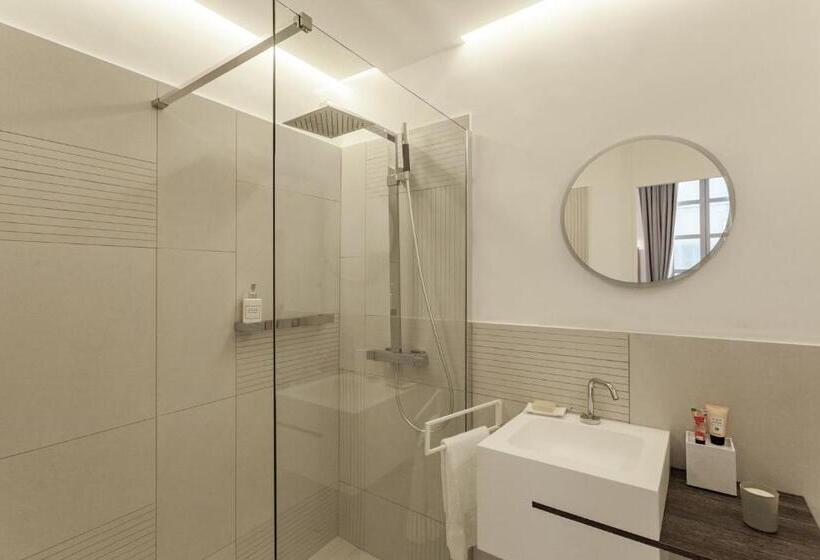 חדר דלוקס, Maison Du Collectionneur