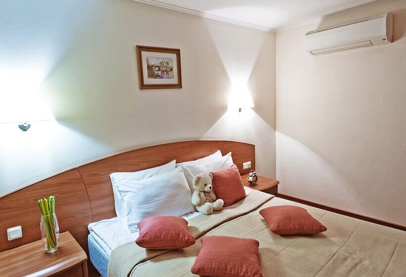 غرفة عائلية, Art Hotel Karelia